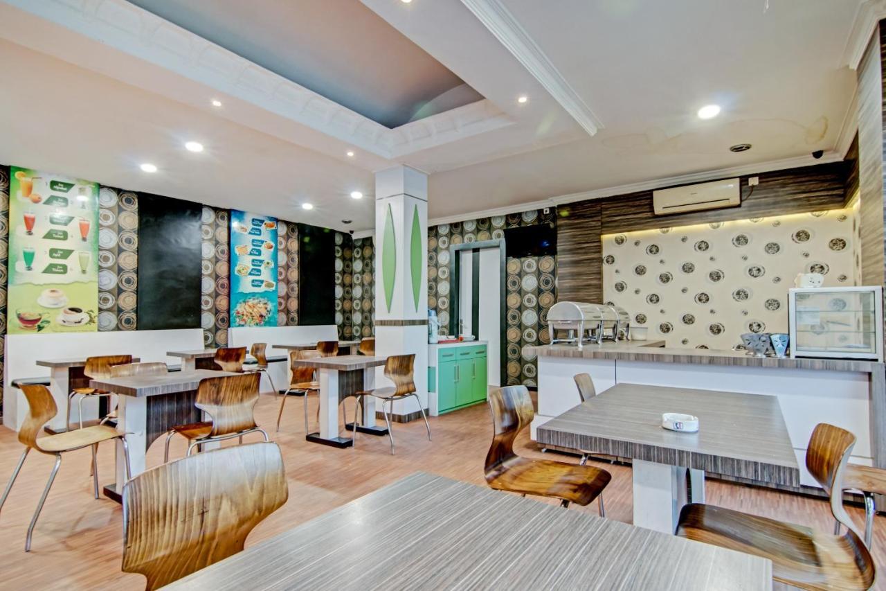 Oyo 90697 Hotel Wisata 두마이 외부 사진
